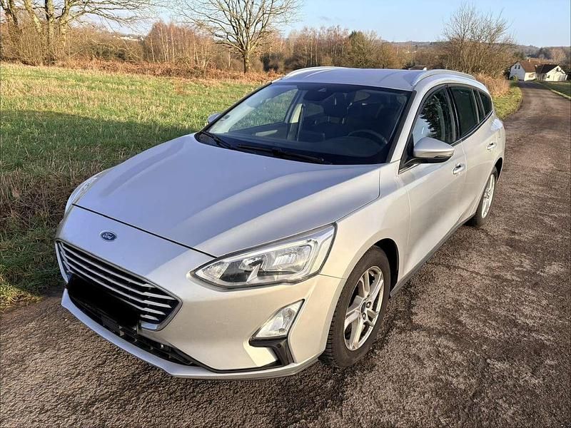 Gebraucht Ford Focus 120 PS (88 kW) 2019 Silber Kombi