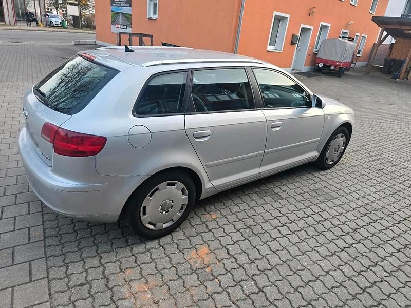 Gebraucht Audi A3 105 PS (77 kW) 2007 Grau Kleinwagen