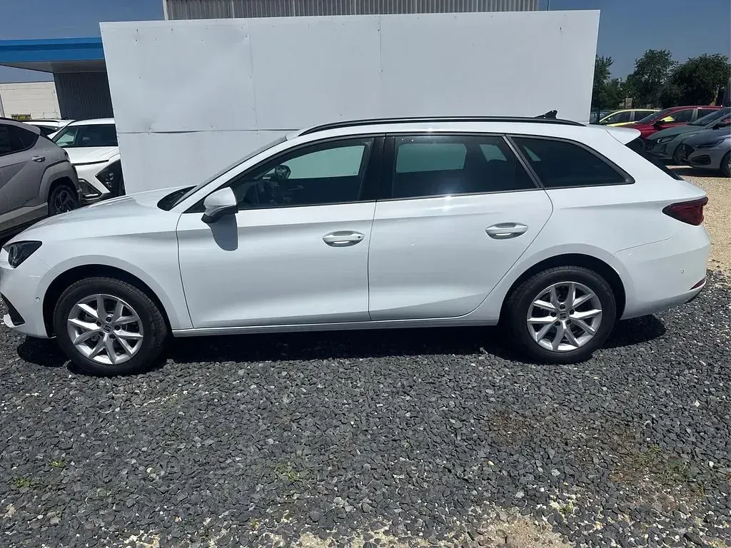 Neu Seat Leon FR 116 PS (85 kW) 2026 Weiß Limousine