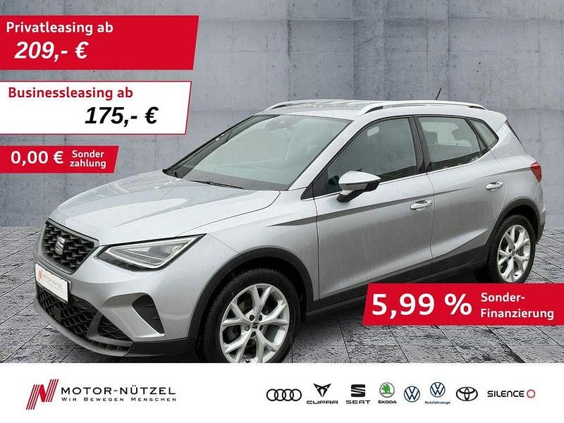 "urban" silber Gebraucht 2023 Seat Arona FR-Line SUV | 18.930 € (Fairer Preis) - Bild 1/4