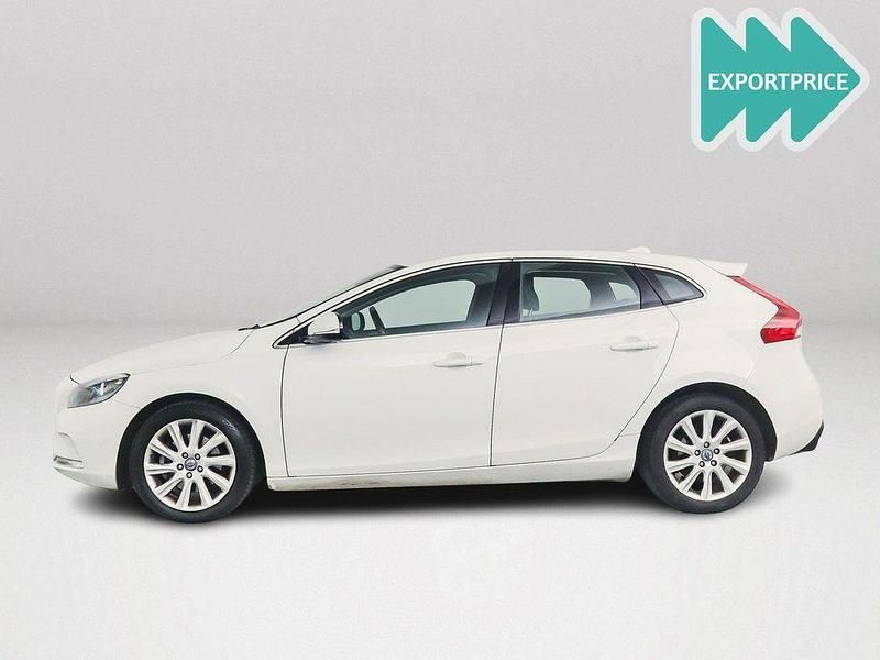 Gebraucht Volvo V40 Momentum 179 PS (131 kW) 2012 Weiß Kombi