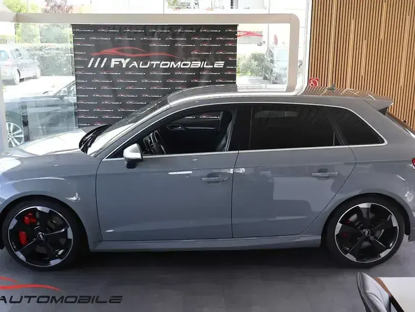 Gebraucht Audi RS3 Sport 400 PS (294 kW) 2017 Grau Limousine