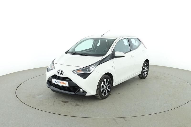 Używany Toyota Aygo X-play 72 KM (52 kW) 2020 Hatchback
