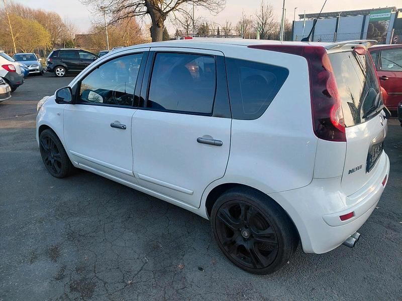 Gebraucht Nissan Note 88 PS (64 kW) 2011 Weiß Kleinwagen