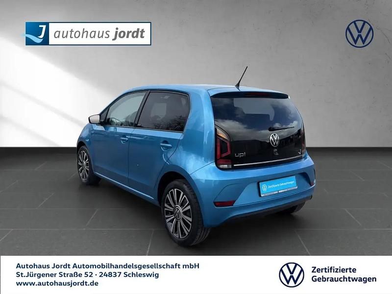 Second-hand VW up! Active 65 CP (47 kW) 2021 Albastru Hatchback