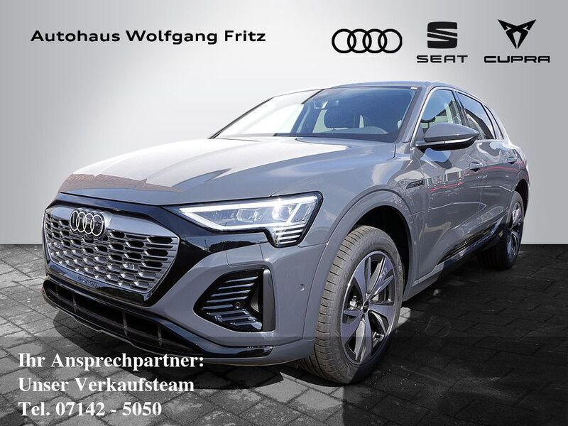 Grau Gebraucht 2024 Audi Q8 e-tron S-Line SUV | 51.830 € (Guter Preis) - Bild 1/4