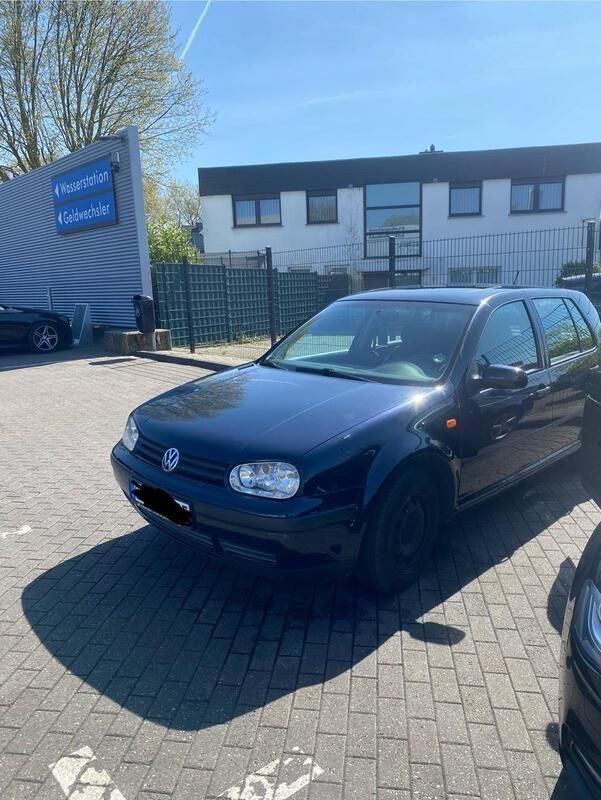 Blau Gebraucht 1998 VW Golf IV Kleinwagen | 1.150 € (Guter Preis) - Bild 1/4