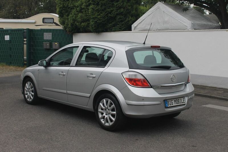 Gebraucht Opel Astra Edition 105 PS (77 kW) 2005 Silber Limousine