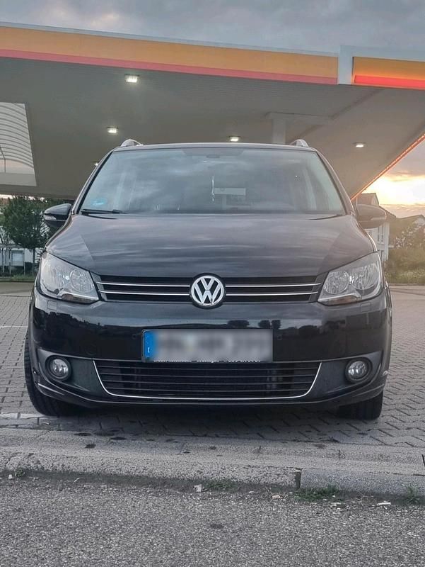 Schwarz Gebraucht 2013 VW Touran Van / Kleinbus | 9.300 € (Fairer Preis) - Bild 1/4