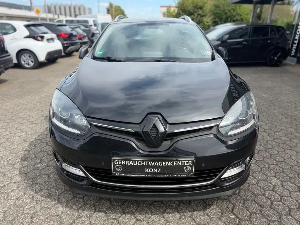 Gebraucht Renault Mégane III Bose Edition 131 PS (96 kW) 2015 Schwarz Limousine
