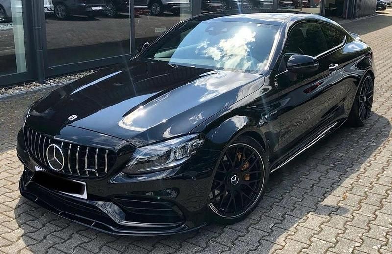Schwarz Gebraucht 2019 Mercedes C63S AMG AMG Coupé | 82.800 € - Bild 1/4