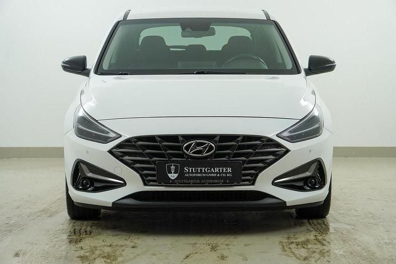 Gebraucht Hyundai i30 Edition 30+ 159 PS (116 kW) 2021 Weiß Limousine