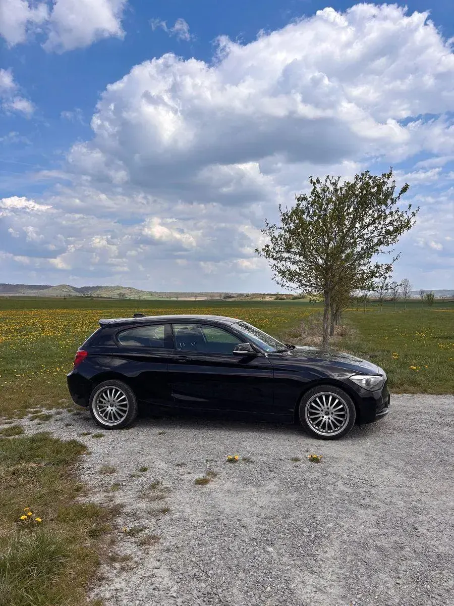 Gebraucht BMW 116 136 PS (100 kW) 2012 Schwarz Kleinwagen