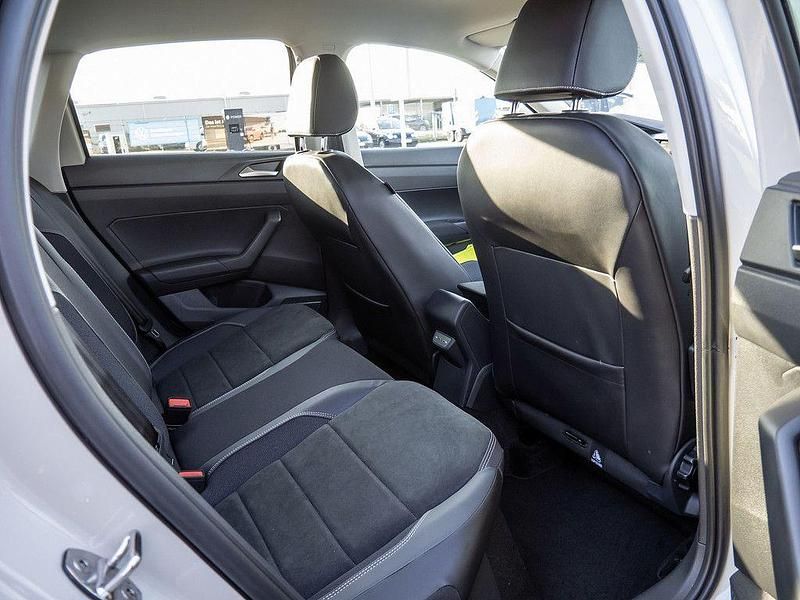 Neu VW Polo Style 95 PS (69 kW) 2025 Grau Limousine