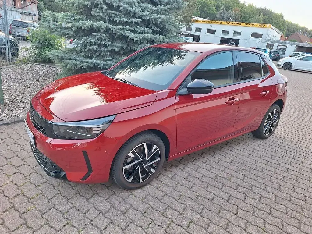 Gebraucht Opel Corsa 101 PS (74 kW) 2025 Peperoncino red Kleinwagen