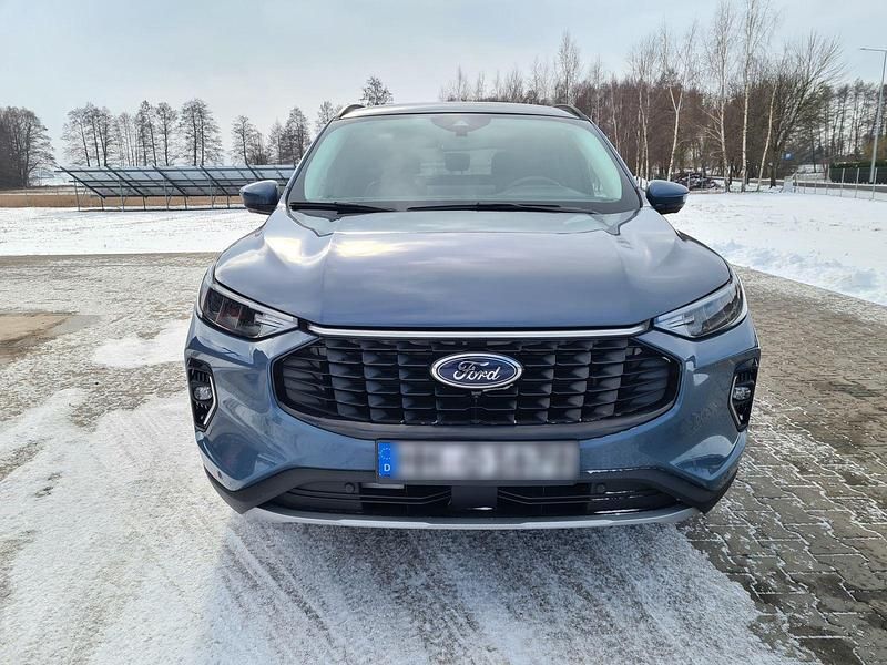 Gebraucht Ford Kuga Titanium 192 PS (141 kW) 2024 Blau SUV