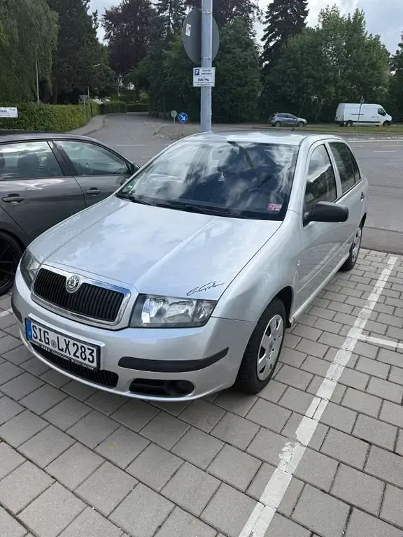 Gebraucht Skoda Fabia Ambiente 54 PS (39 kW) 2005 Silber Limousine