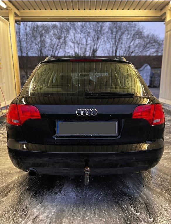 Gebraucht Audi A4 102 PS (75 kW) 2008 Schwarz Kombi