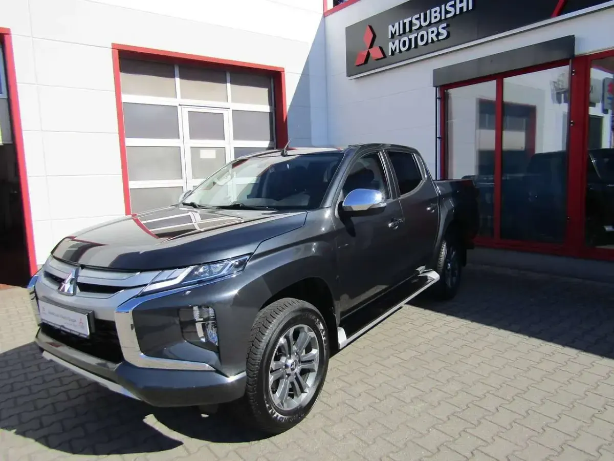 Gebraucht Mitsubishi L200 Select 150 PS (110 kW) 2022 Basalt grau Pickup