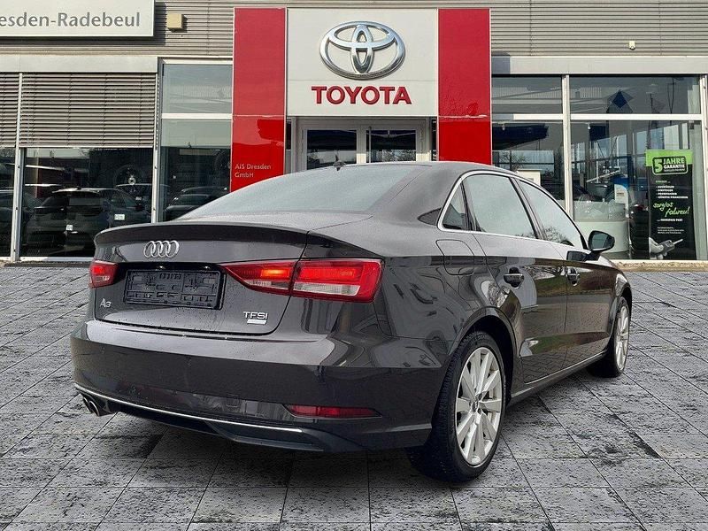 Gebraucht Audi A3 Design 150 PS (110 kW) 2017 Belugabraun metallic Limousine