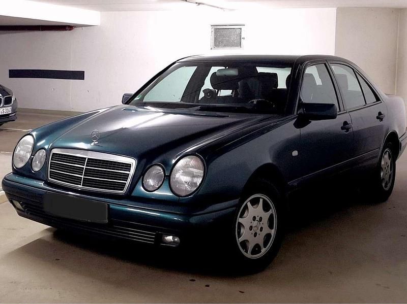 Gebraucht 1998 Mercedes E240 Classic Limousine | 1.150 € (Superpreis) - Bild 1/4