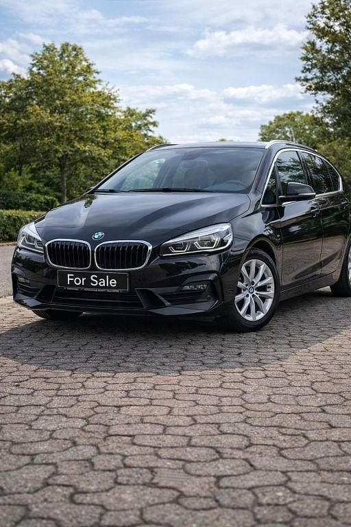 Gebraucht BMW 218 Active Tourer Advantage 150 PS (110 kW) 2021 Schwarz Van / Kleinbus