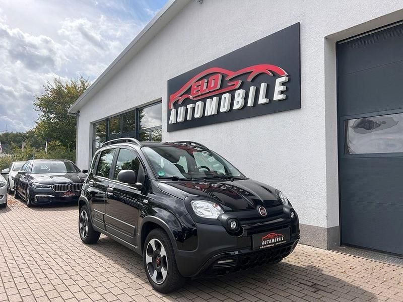 Schwarz Gebraucht 2018 Fiat Panda Cross Cross Kleinwagen | 10.900 € (Fairer Preis) - Bild 1/4