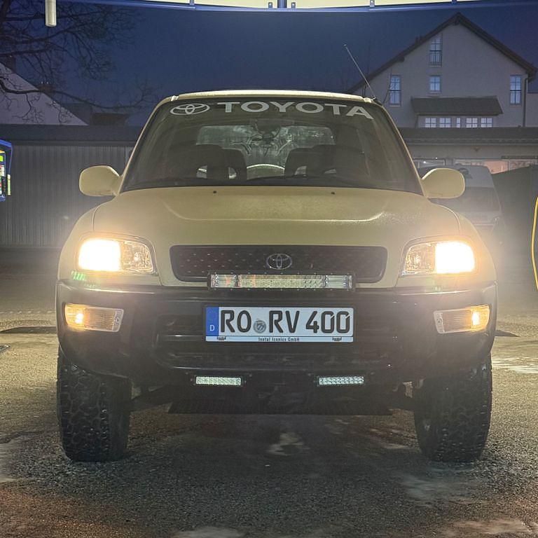 Gebraucht Toyota RAV4 128 PS (94 kW) 2000 Gelb SUV