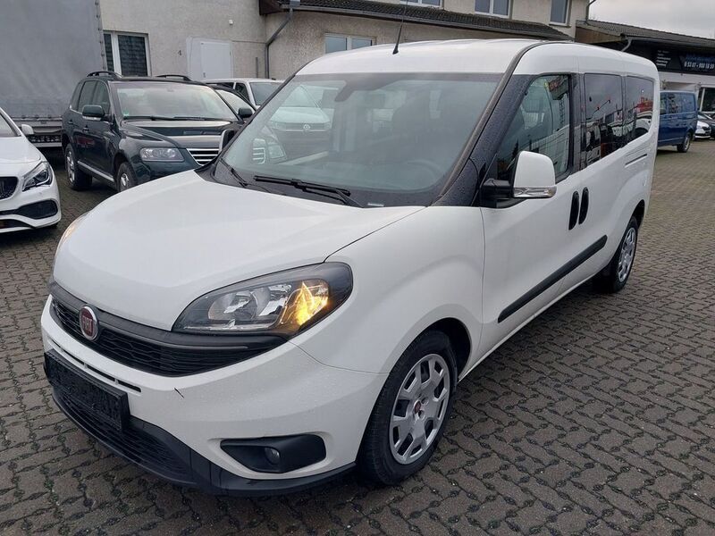 Weiß Gebraucht 2021 Fiat Doblò Van / Kleinbus | 13.999 € (Fairer Preis) - Bild 1/4