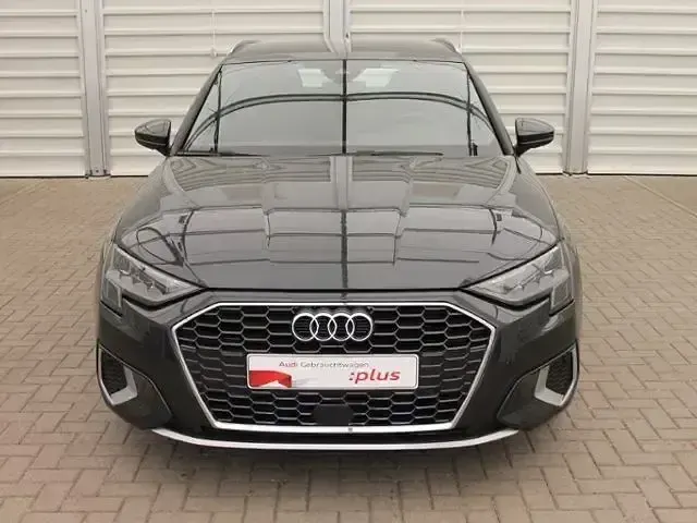 Gebraucht Audi A3 Advanced Plus 116 PS (85 kW) 2021 Manhattangrau metallic Limousine
