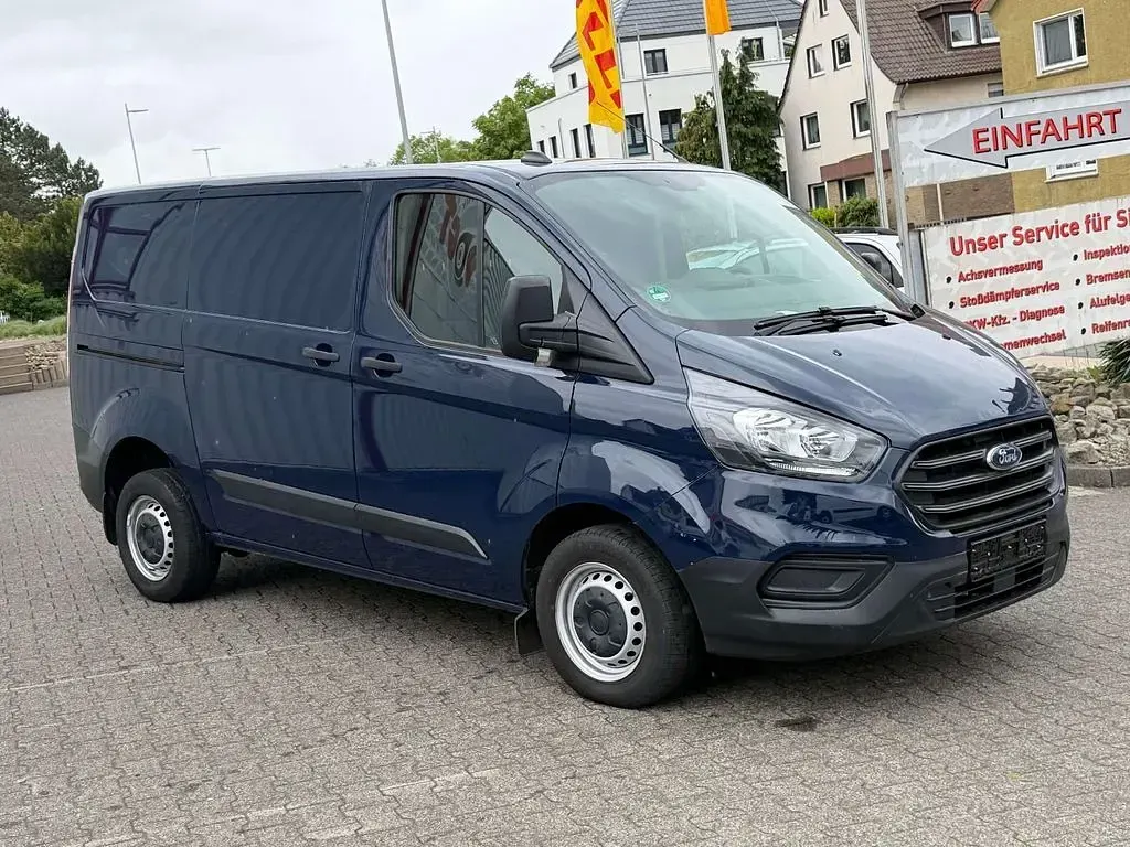 Gebraucht Ford Transit Custom 105 PS (77 kW) 2022 Blazerblau Van / Kleinbus