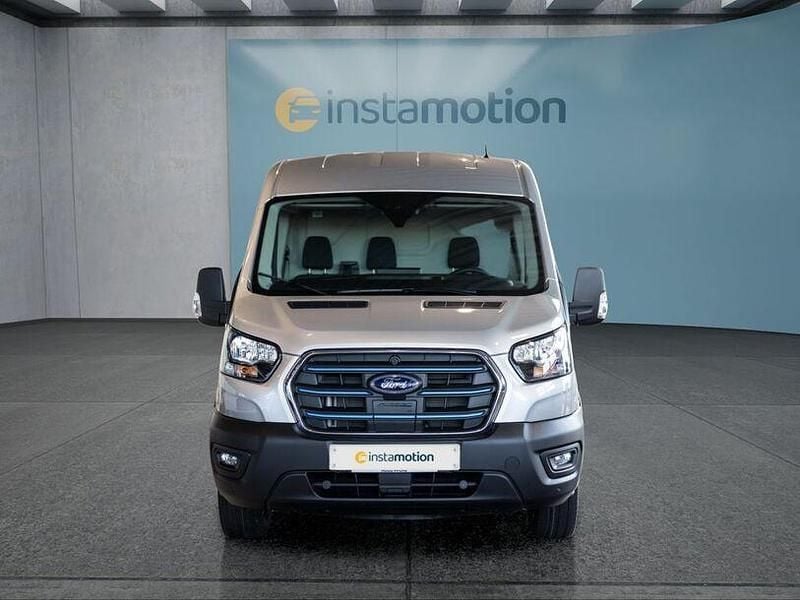 Second-hand Ford Transit 135 kW (184 CP) 2023 Argintiu Berlinǎ