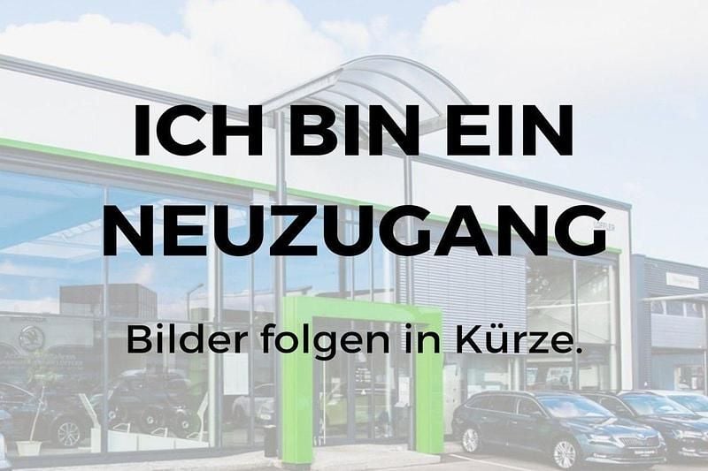 Weiß Gebraucht 2022 Skoda Fabia Ambition Limousine | 14.240 € (Guter Preis) - Bild 1/2