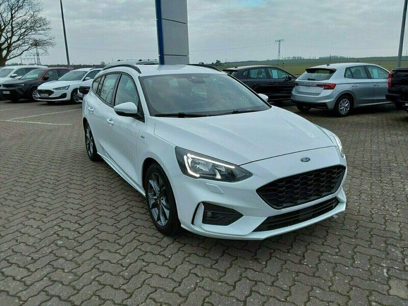 Gebraucht Ford Focus ST-Line 150 PS (110 kW) 2019 Frostweiß Kombi