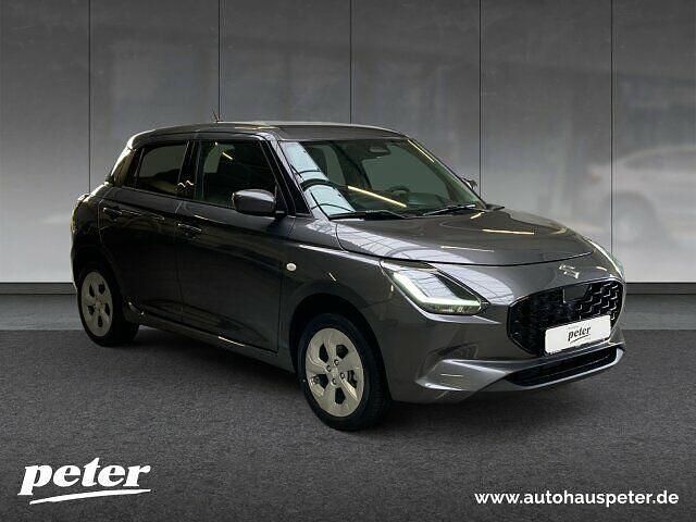 Gebraucht Suzuki Swift Comfort 83 PS (61 kW) 2024 Pure white pearl met. Kleinwagen