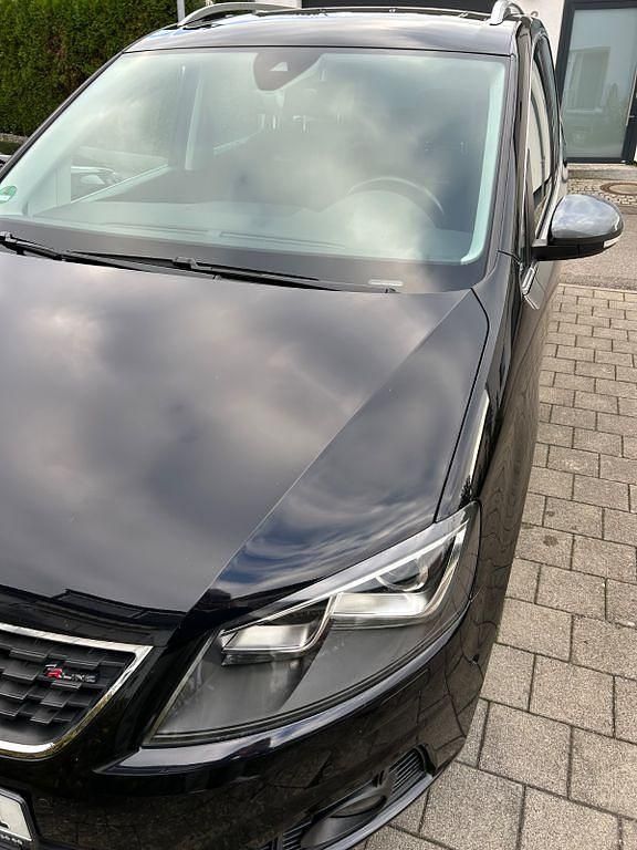 Schwarz Gebraucht 2021 Seat Alhambra FR-Line Van / Kleinbus | 28.700 € (Etwas zu teuer) - Bild 1/4
