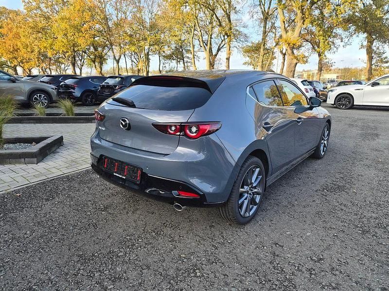 Neu Mazda 3 Exclusive-Line 140 PS (102 kW) 2025 Grau Limousine