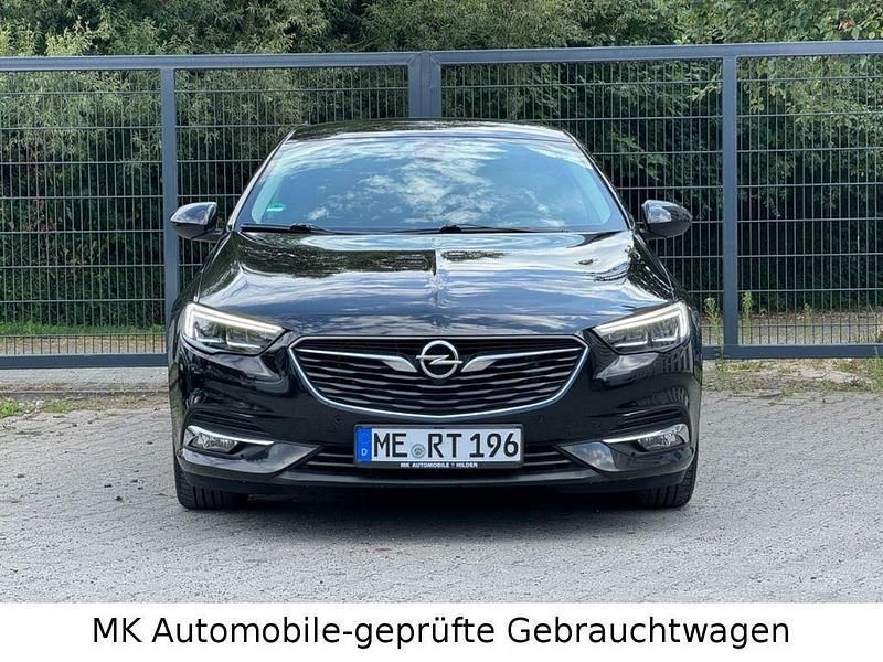 Schwarz Gebraucht 2018 Opel Insignia Innovation Limousine | 12.400 € (Fairer Preis) - Bild 1/4