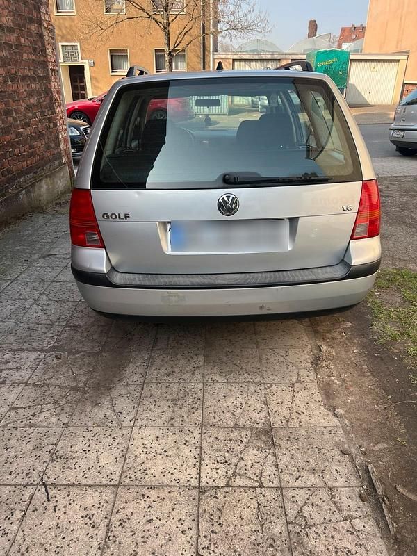 Gebraucht VW Golf 105 PS (77 kW) 2002 Silber Van / Kleinbus