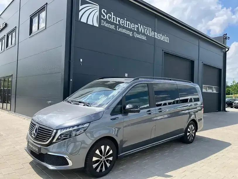 Gebraucht Mercedes EQV300 AMG 150 kW (204 PS) 2021 Selenitgrau (metallic) Kombi