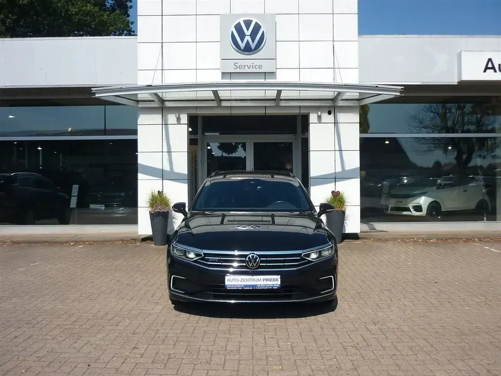 Gebraucht VW Passat GTE 156 PS (114 kW) 2022 Schwarz Kombi