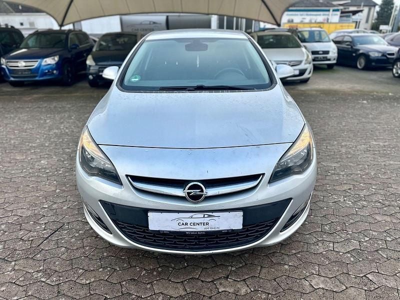 Gebraucht Opel Astra 140 PS (102 kW) 2012 Grau Kleinwagen