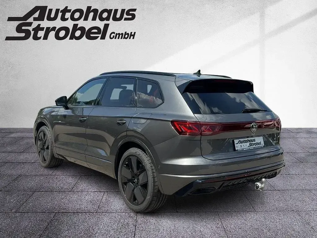 Neu VW Touareg R 462 PS (339 kW) 2026 Grau SUV