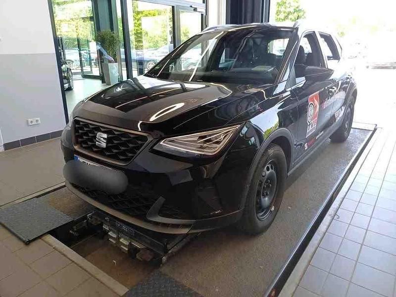 Mitternachtschwarz Gebraucht 2022 Seat Arona FR-Line SUV | 17.840 € (Fairer Preis) - Bild 1/4