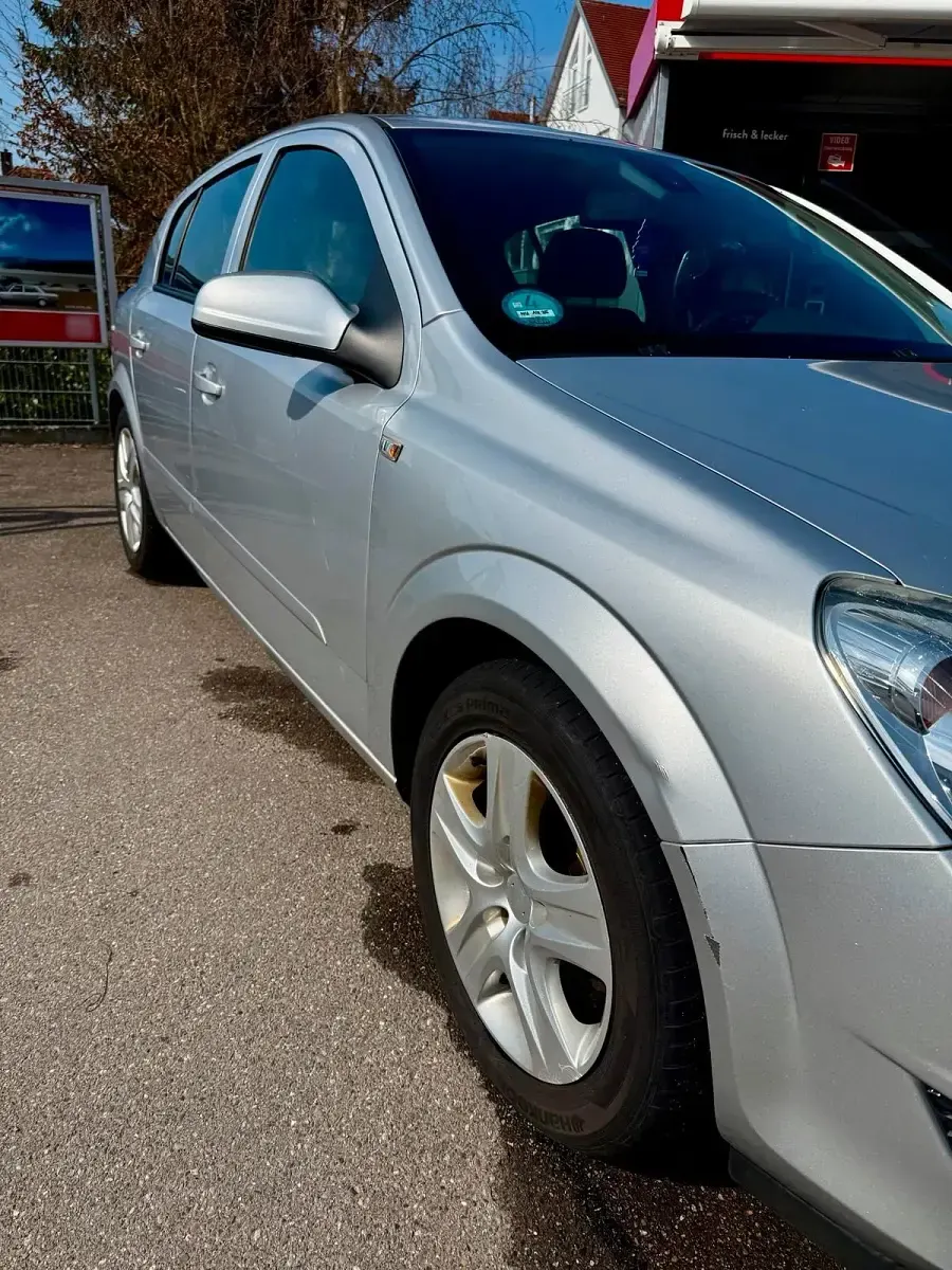 Gebraucht Opel Astra 116 PS (85 kW) 2009 Grau Limousine