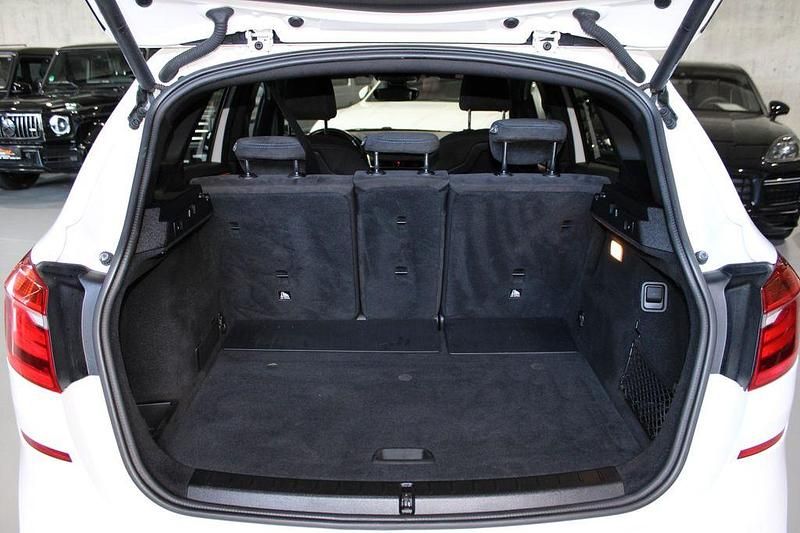 Gebraucht BMW 225 M Sport 231 PS (169 kW) 2015 Weiß Van / Kleinbus