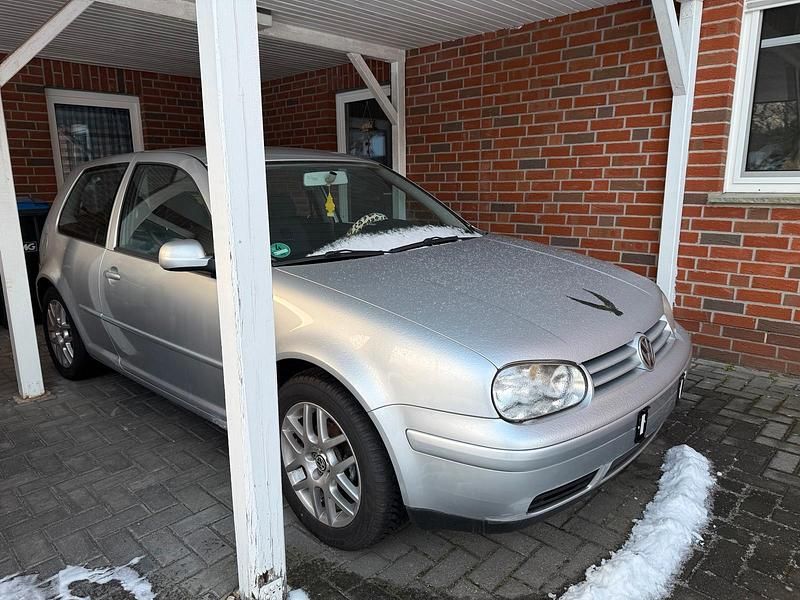 Gebraucht VW Golf IV 2001 Grau Kleinwagen