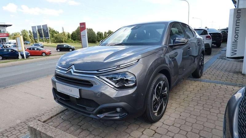 Platinium grau Gebraucht 2023 Citroën C4 Shine Limousine | 24.980 € (Teuer) - Bild 1/4