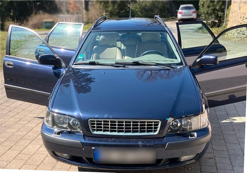 Gebraucht Volvo V40 122 PS (89 kW) 2001 Blau Kombi