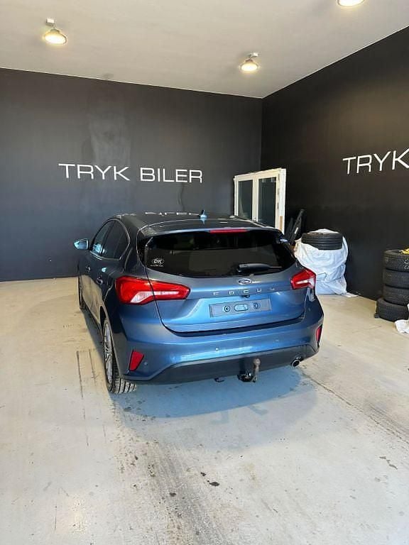 Begagnad Ford Focus Titanium 120 HK (88 kW) 2019 Sedan
